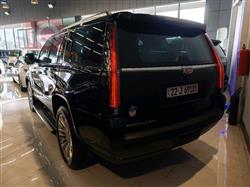 كاديلاك اسكاليد